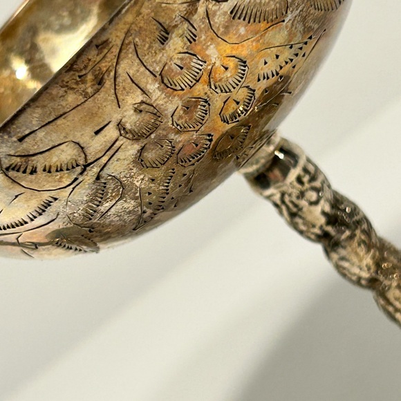 Vintage Silver Plated Cordial Goblets Pair Etched Grape Pattern w Velvet Box - Picture 4 of 15